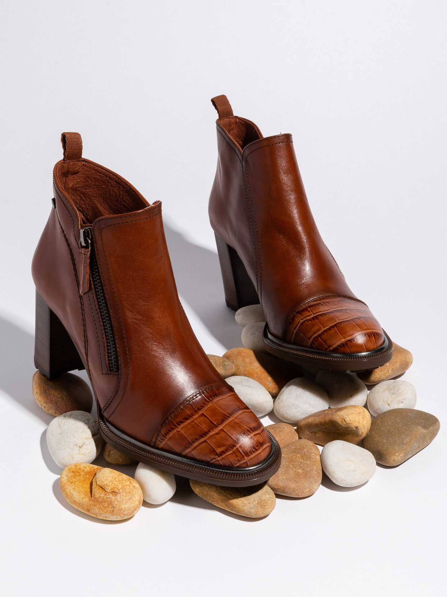 Hispanitas SaddleBrown Zip up Ankle Boots